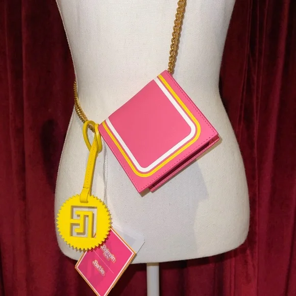 Balmain X Barbie card holder - Picture 3 of 9